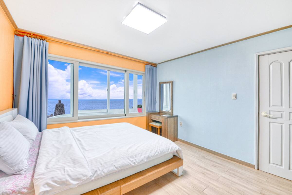 Habitación (206) | Wifi gratis y ropa de cama