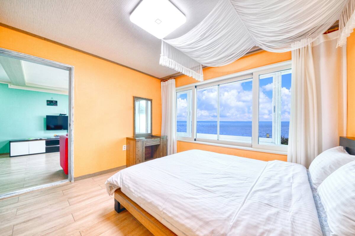 Habitación (205) | Wifi gratis y ropa de cama