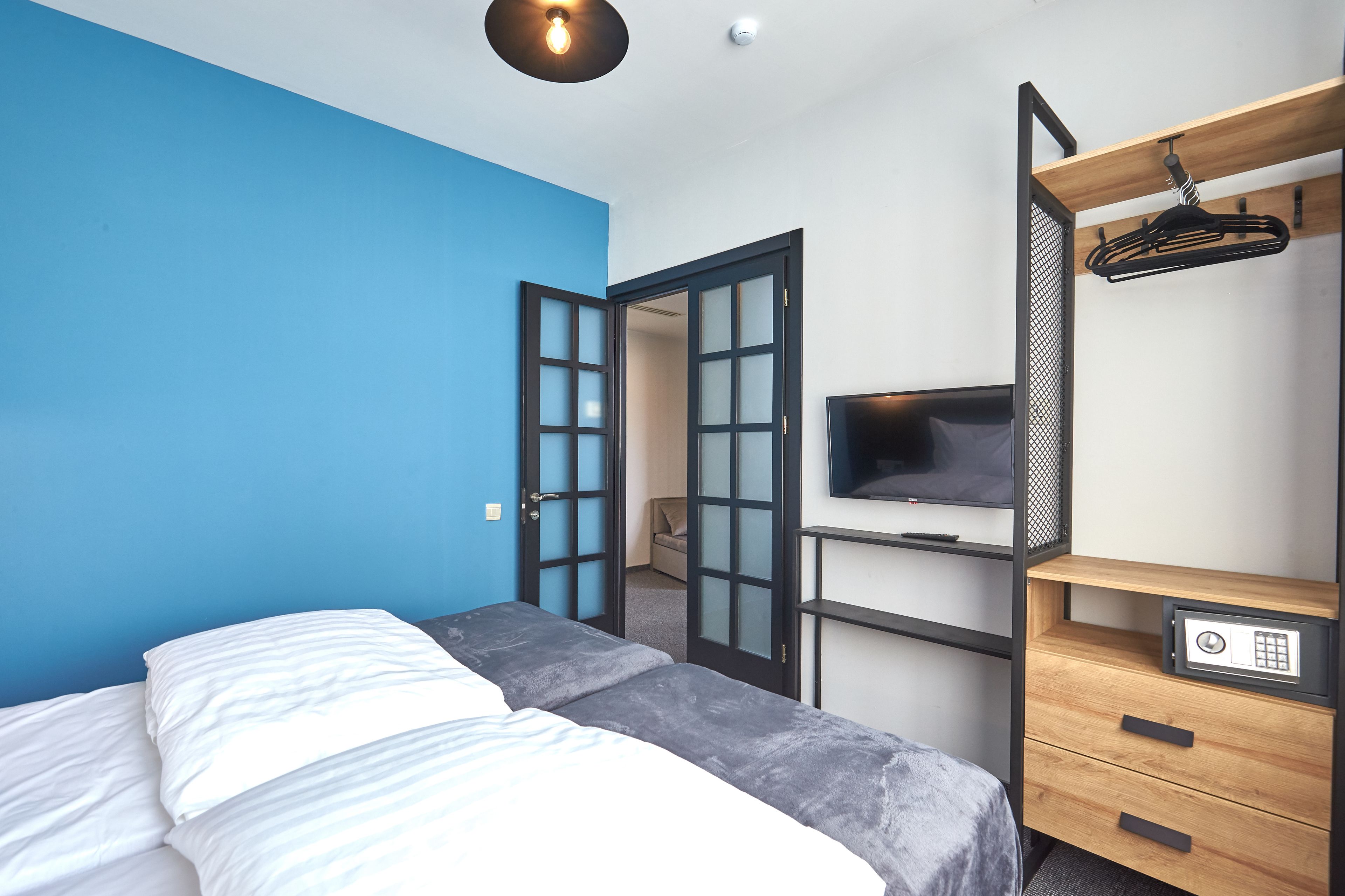 deluxe double room, balcony | 1 bedroom, premium bedding, minibar, in-room safe