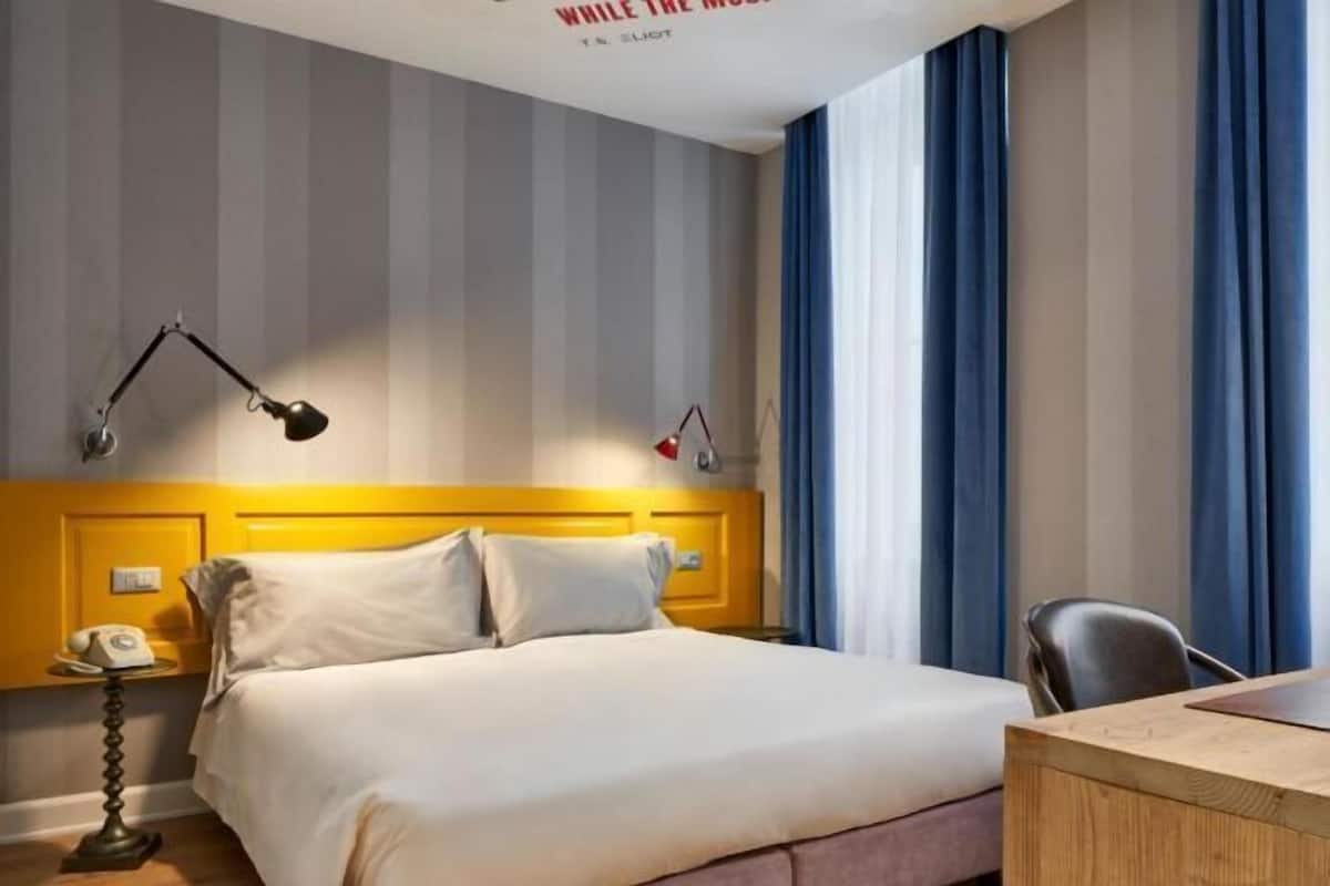 Minibar, Zimmersafe, Schreibtisch, schallisolierte Zimmer