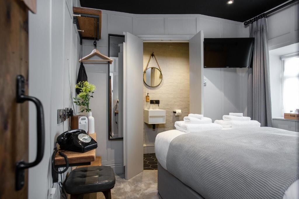 Standard Double Room, 1 Double Bed | Hypo-allergenic bedding, individually decorated, individually furnished