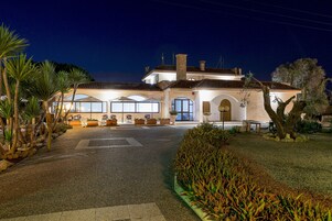 Fachada del alojamiento