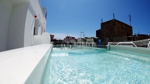 Outdoor pool - Mamma Mia Hotel Boutique (Tossa de Mar)