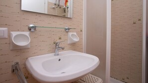 Bathroom - M200 - Marcelli, new two-room apartment 200mt from the sea (Marcelli)