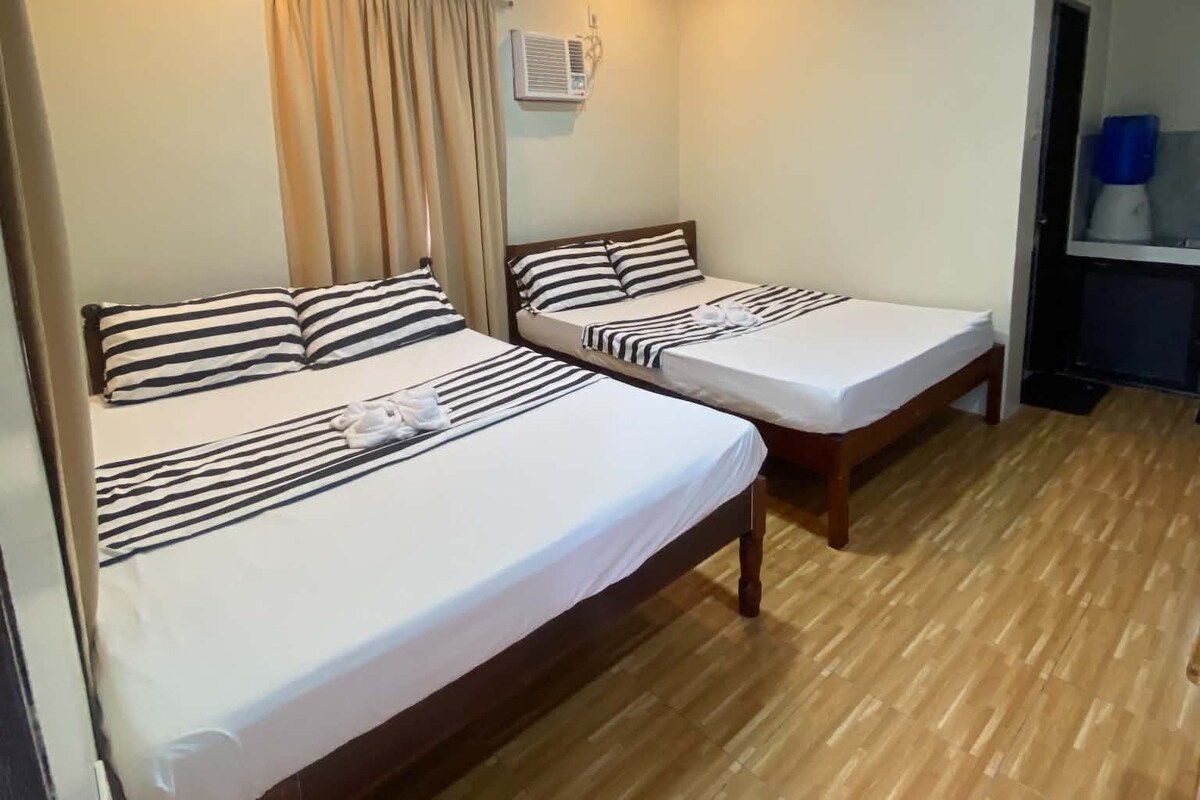 Gardenview Room 3 | Desk, rollaway beds (surcharge), WiFi (free), bed sheets