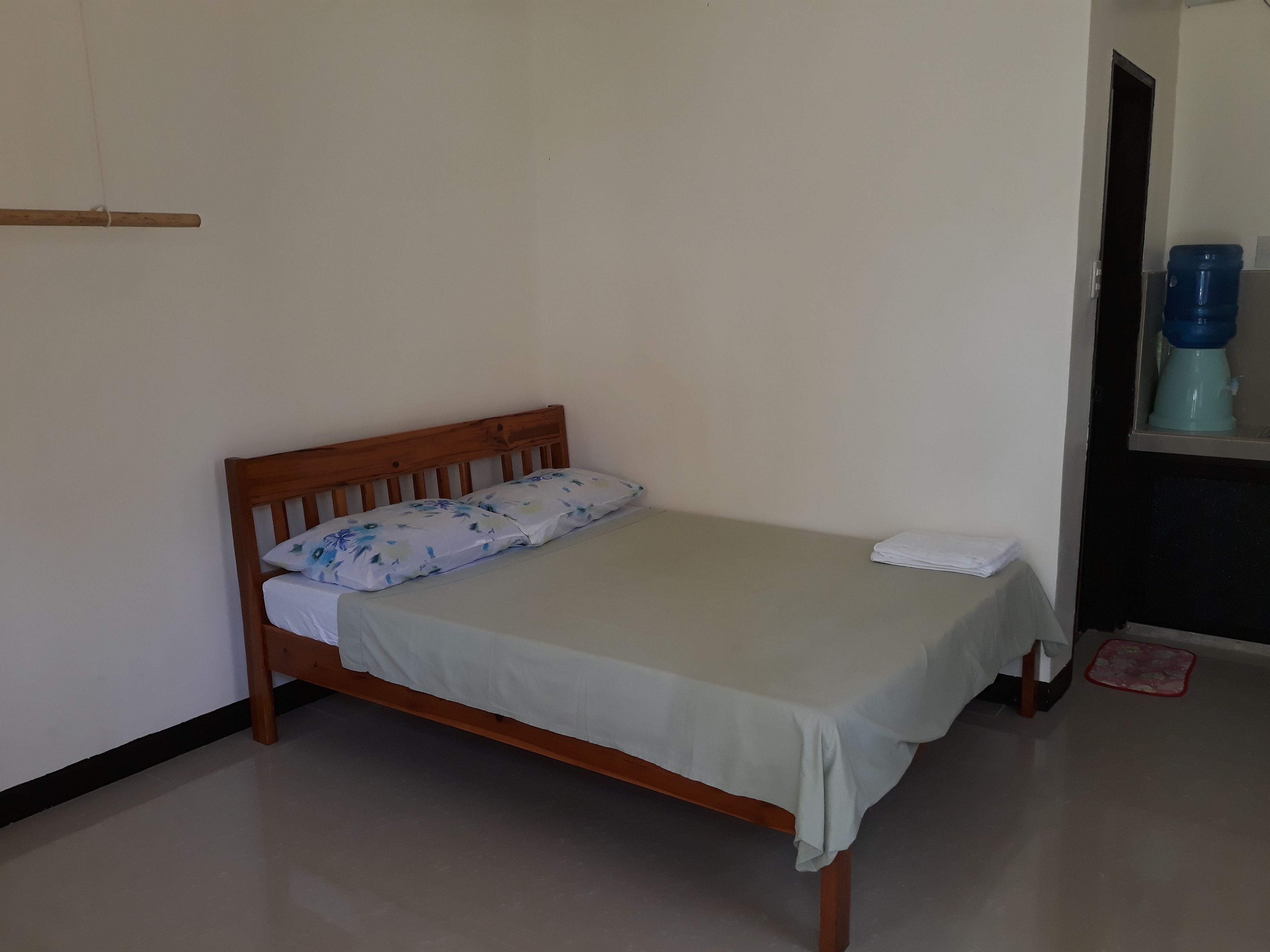 Desk, rollaway beds, free WiFi, bed sheets