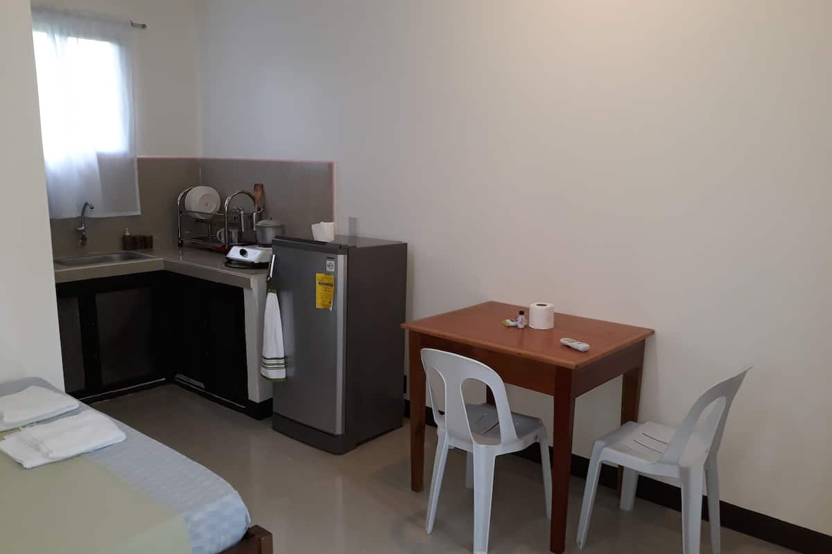 Gardenview Room 6 | Desk, rollaway beds, free WiFi, bed sheets