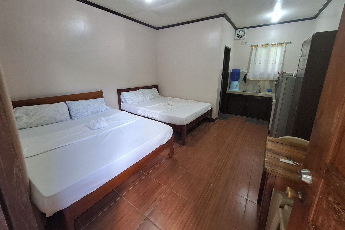 Gardenview Room 1 | Desk, rollaway beds (surcharge), WiFi (free), bed sheets
