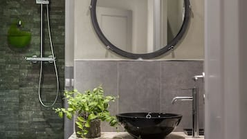 Double Room, 1 Queen Bed, Private Bathroom (External) | Bathroom sink