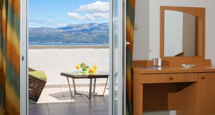 Downtown Private Rooms