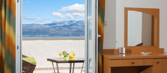 Downtown Private Rooms