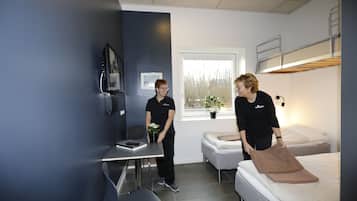 搖籃/嬰兒床、免費無線上網、床單