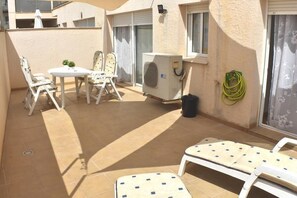 Outdoor dining - Aube Apartment (Deltebre)