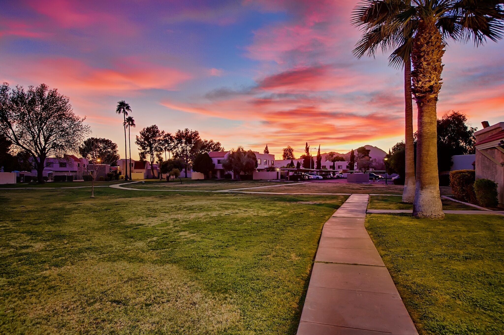 المنطقة المحيطة بالمنشأة