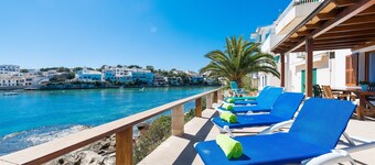 CASA MICHAELA - Chalet with sea views in PORTOPETRO. Free WiFi