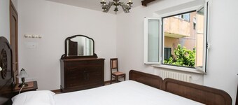 S202 - Sirolo, new two-room apartment convenient to services