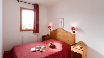 Soundproofing, bed sheets