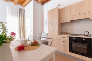 独立别墅 | 私人厨房 | 冰箱、炉灶、茶具/咖啡用具、电热水壶