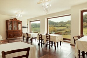 Lunch and dinner served - L Piasi (Cortanze)