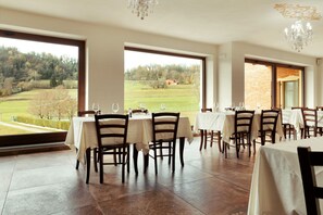 Lunch and dinner served  - L Piasi (Cortanze)
