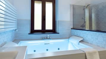 Double Room, Jetted Tub (Nicchia) | Tab mandi berpancutan