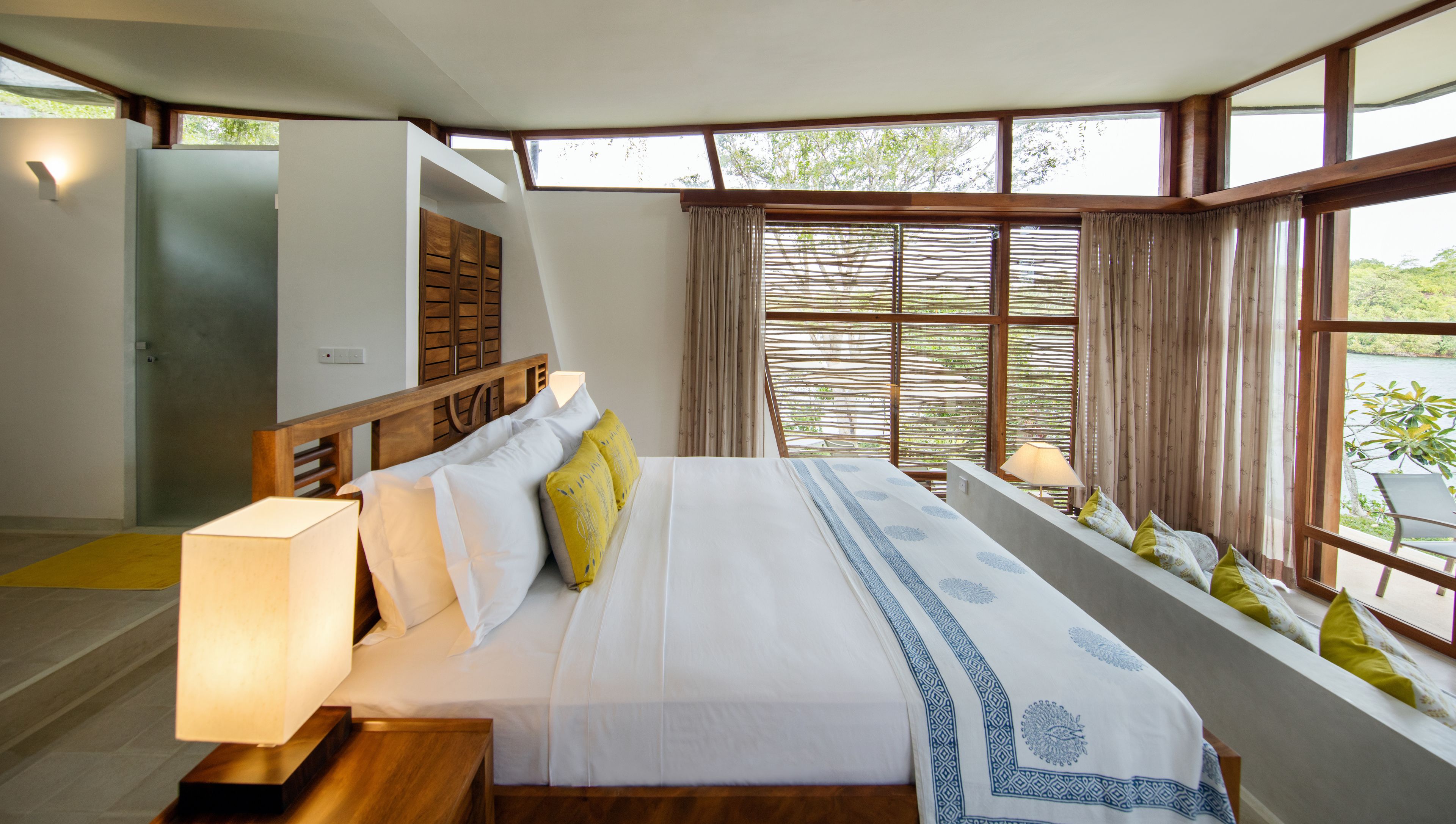 In-room safe, desk, soundproofing, free WiFi