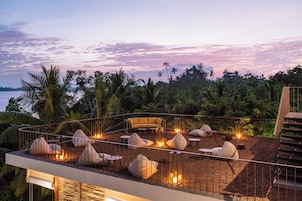 Sundeck