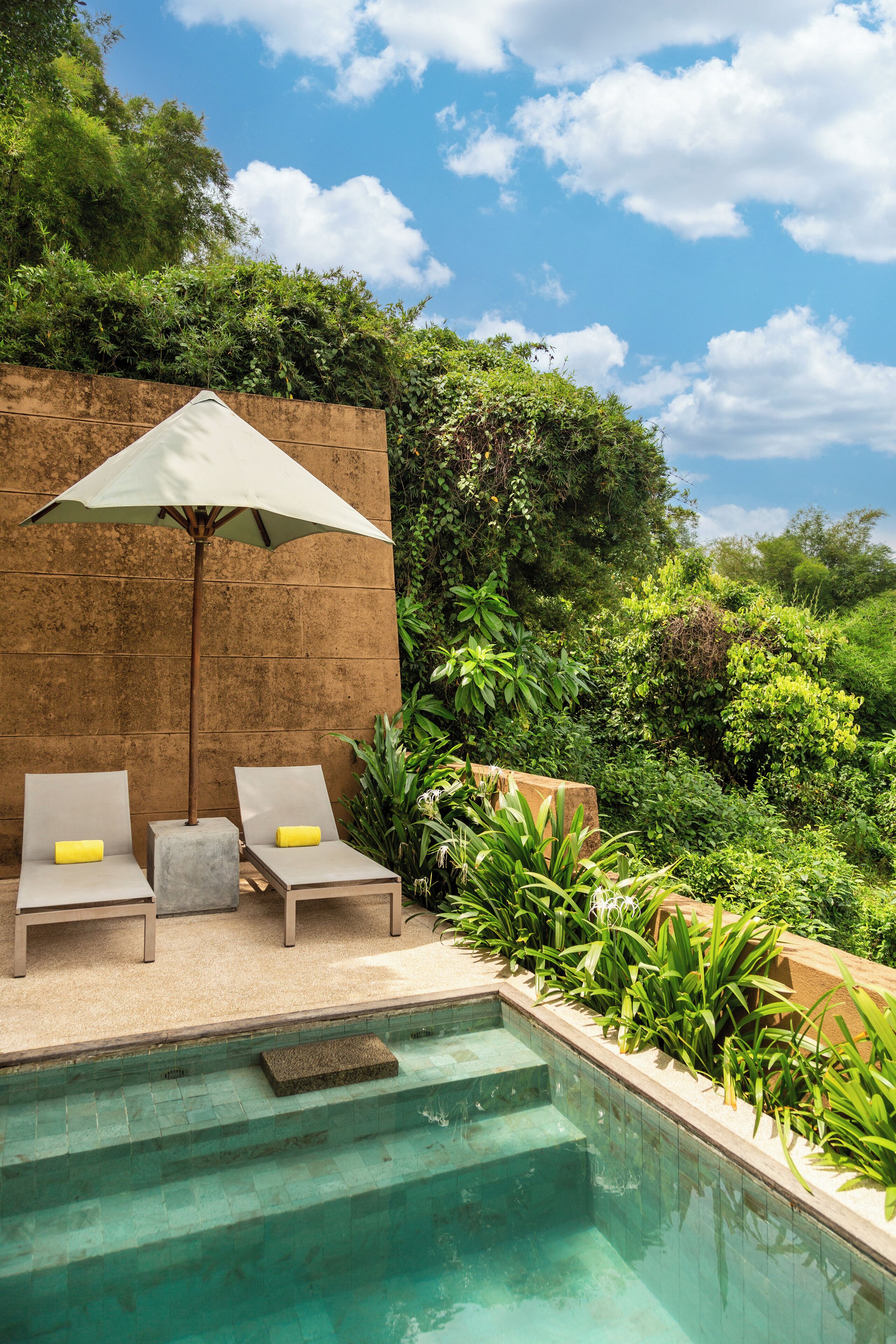 Villa (Lake, with plunge pool) | In-room safe, desk, free WiFi, bed sheets