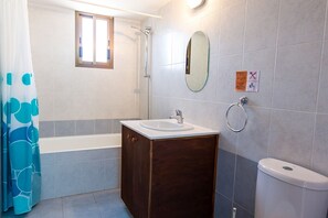 Douche, serviettes fournies