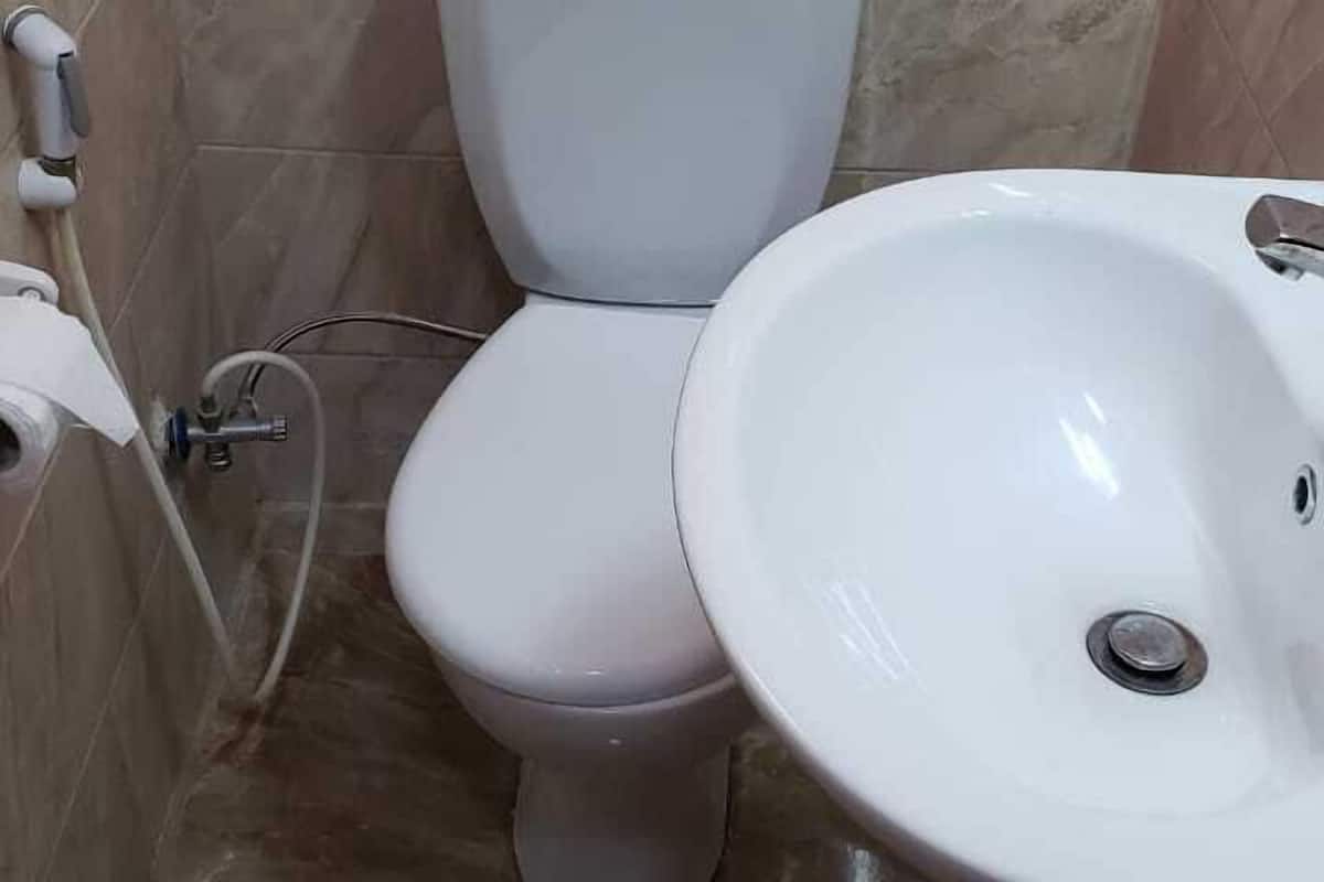 comfort triple room | bathroom | shower, rainfall showerhead, free toiletries, hair dryer