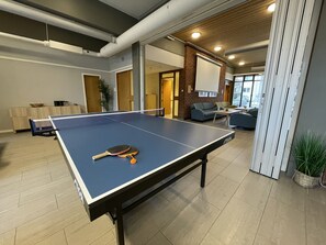 Game room - Førde Sommarhotell (Sunnfjord)