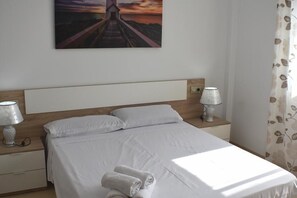 1 多间卧室、WiFi