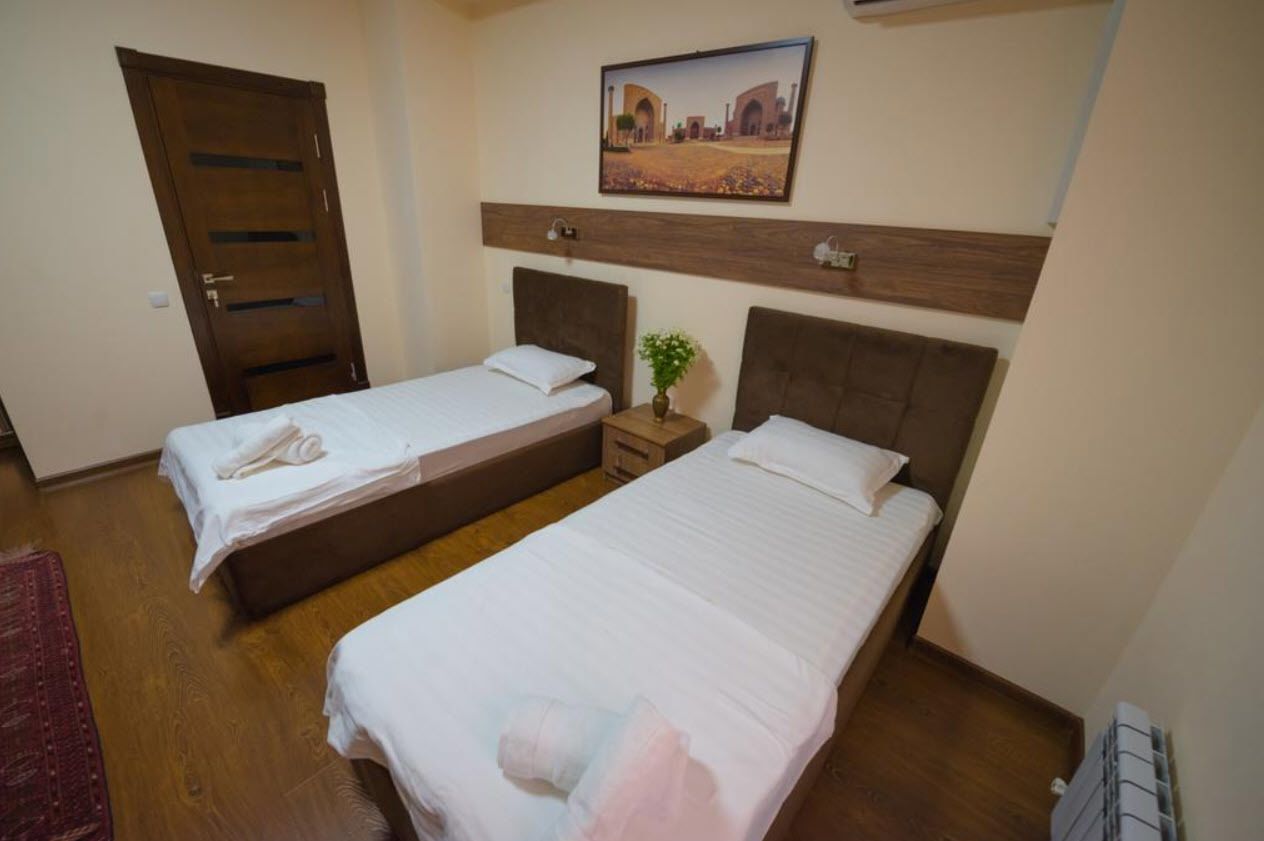 standard twin room, city view | desk, soundproofing, free wifi, bed sheets