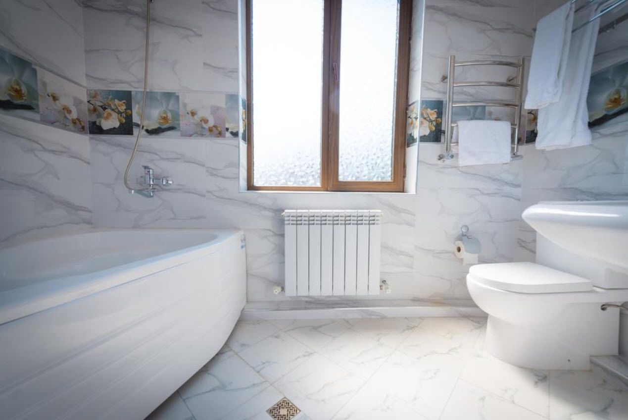 standard triple room, city view | bathroom amenities | free toiletries, hair dryer, slippers, towels