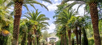 Bright 1-Bedroom Apartment with Pool, Terrace, and Parking Near Cambo-Les-Bains Thermes