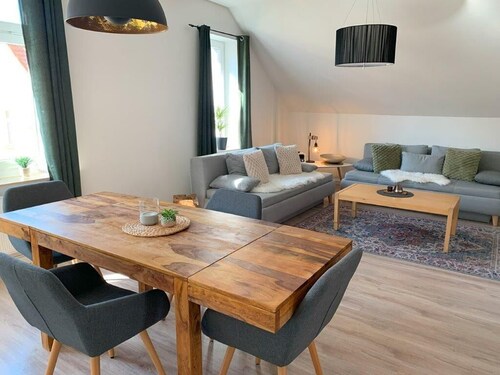 Zentral: Liebevoll sanierte Altbauwohnung 85m2 im Katharina Boardinghouse