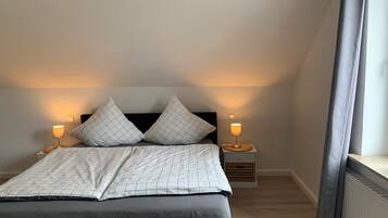 2 Schlafzimmer, Bügeleisen/Bügelbrett, kostenloses WLAN, Bettwäsche