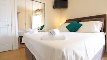 Apartment, 1 Bedroom | Iron/ironing board, free cots/infant beds, free WiFi, bed sheets