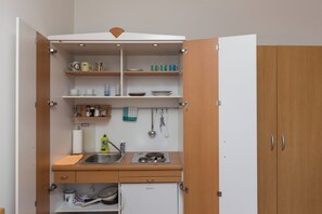 Leilighet (Villa Dubravka - Superior One Bedroom) | Eget tekjøkken | Kjøleskap