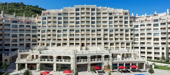 Varna South Bay Apart Complex