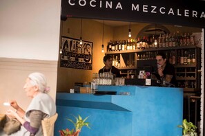 Bar (en la propiedad)