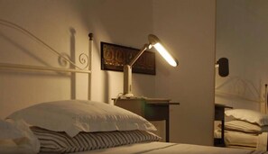Room - Virginias B&B (Savona)