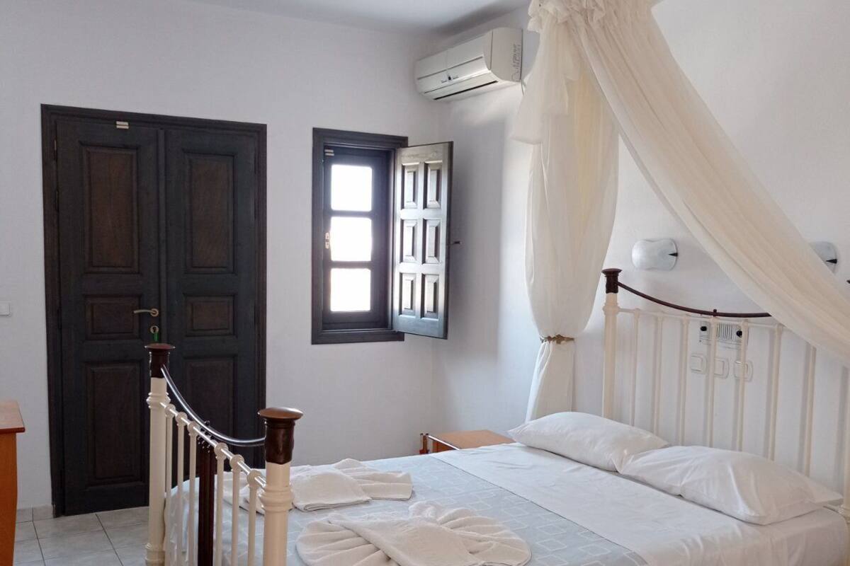 Cozy Studio Partial Sea View | 객실 내 금고, 다리미/다리미판, 무료 WiFi, 침대 시트