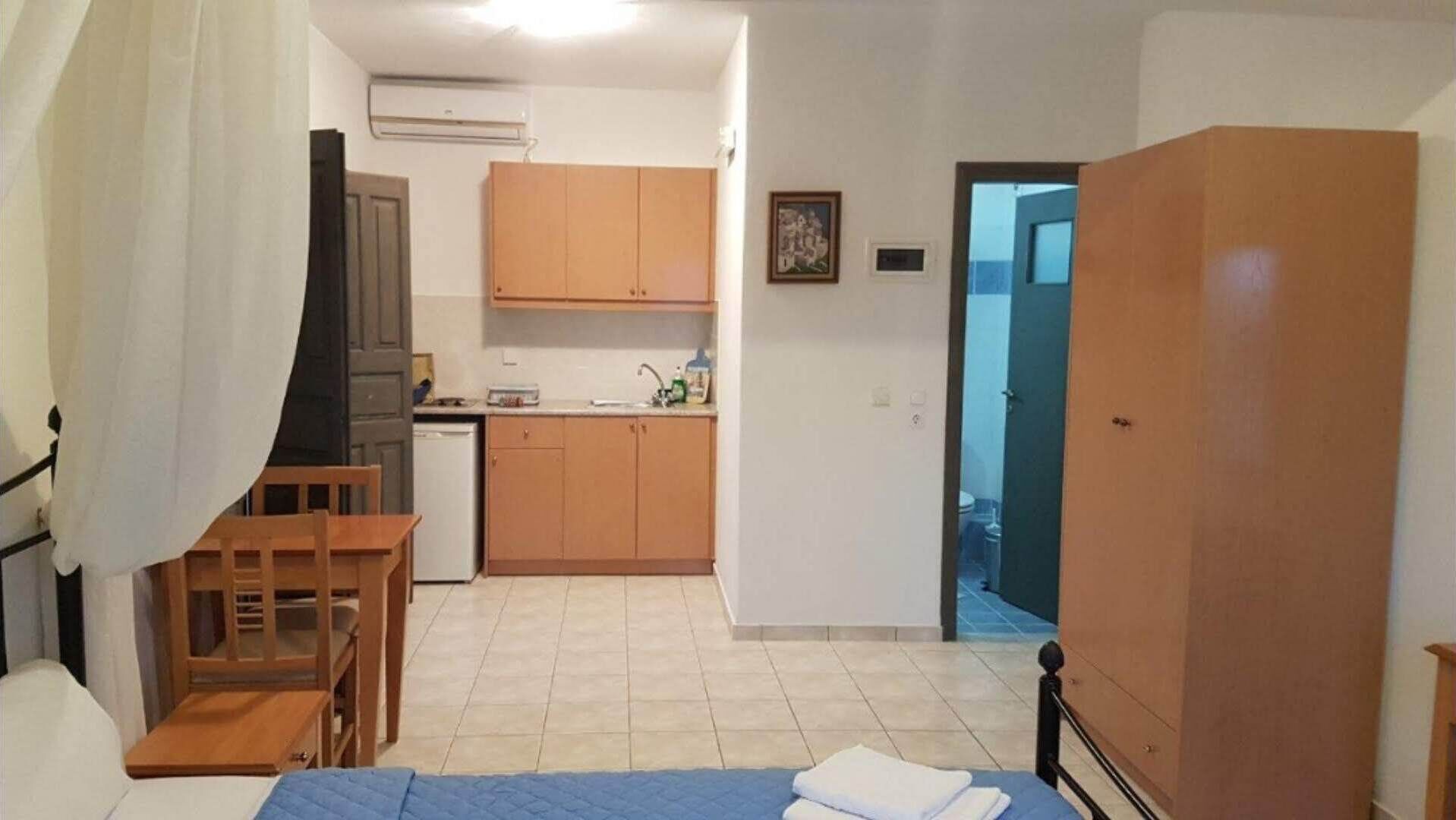 superior studio, sea view | private kitchen | full-sized fridge, stovetop, electric kettle, cookware/dishes/utensils