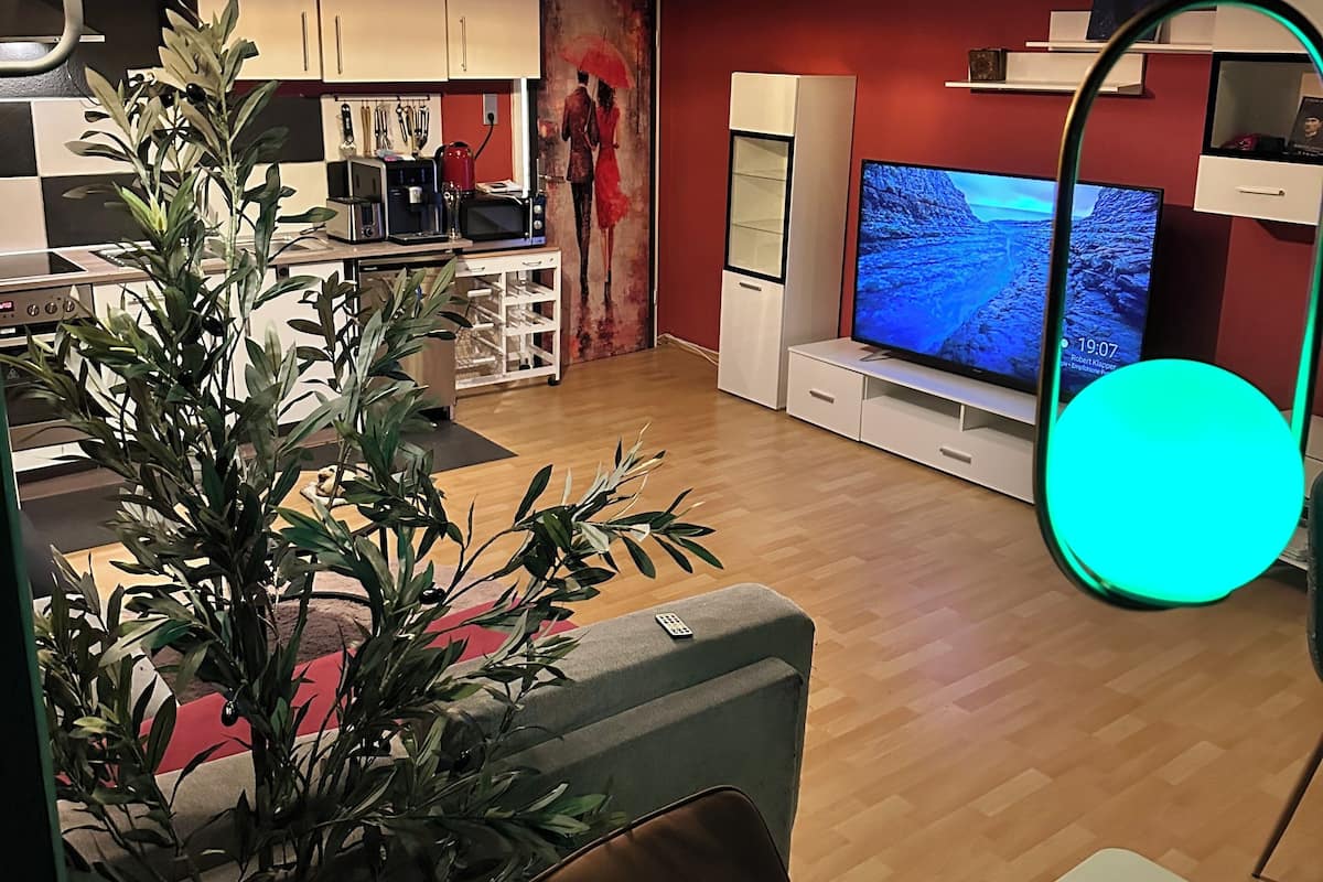 Camera Business | Area soggiorno | TV a schermo piatto