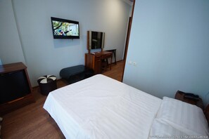 In-room safe, soundproofing, free WiFi - Ajara Palace (Batumi)