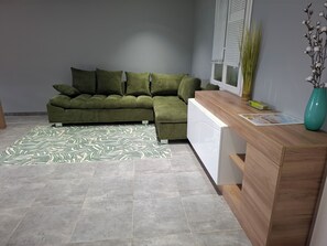 Smart TV, books, offices