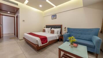 1 bedroom, desk, soundproofing, free WiFi