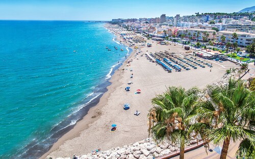 1 bedroom Apartment only 3 mins walk from La Carihuela beach & Puerto Marina