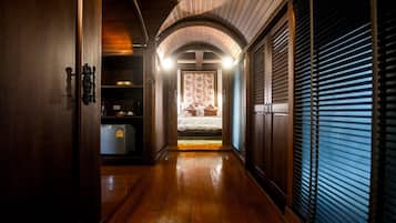 3 Bedrooms Family Villa | 객실 내 금고, 책상, 다리미/다리미판, 무료 WiFi